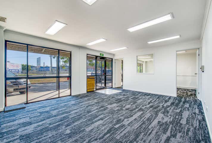 2/229 Junction Road Morningside QLD 4170 - Image 2