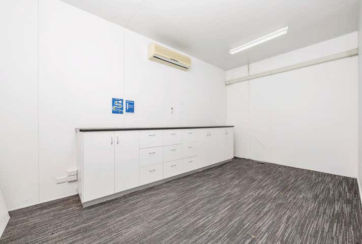 2/38 Pilkington Street Garbutt QLD 4814 - Image 12