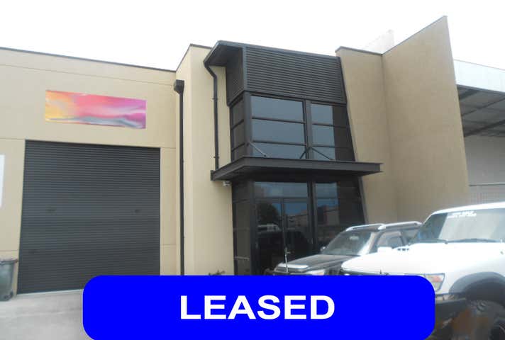 Unit 2, 6 Dillington Pass Landsdale WA 6065 - Image 1