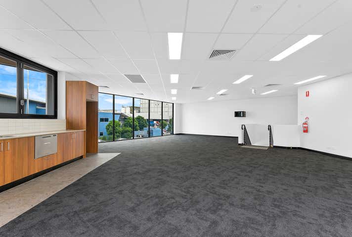 3/62 Curzon Street Tennyson QLD 4105 - Image 5