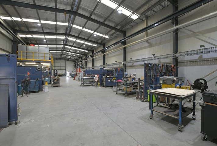 12 Graham Court Pakenham VIC 3810 - Image 3