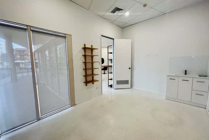 10/3 River Esplanade Mooloolaba QLD 4557 - Image 6