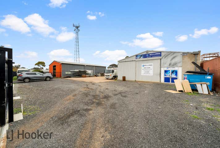 7 Barfield Crescent Edinburgh North SA 5113 - Image 19