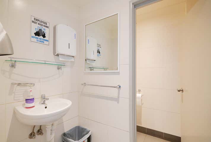 Unit 2, 2 Baltic Court Maddington WA 6109 - Image 10