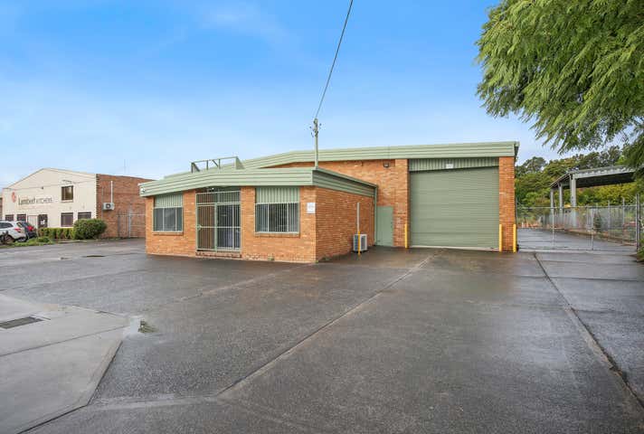 13 Doyle Avenue Unanderra NSW 2526 - Image 5