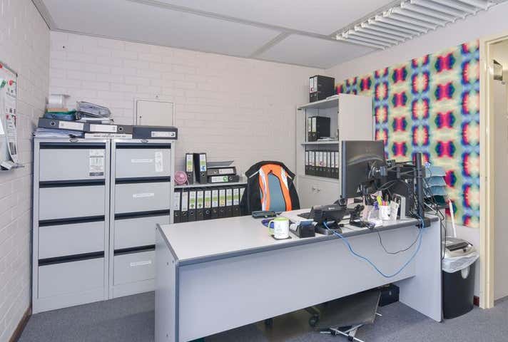 1& 2 219 Railway Ave Kelmscott WA 6111 - Image 3