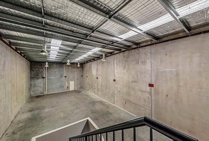 2/11 Blackly Row Cockburn Central WA 6164 - Image 11