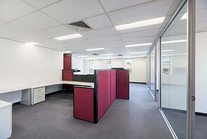 Unit 18, 828 High Street Kew VIC 3101 - Image 4