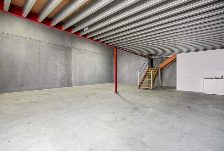 2/1 Saltspray Close Redhead NSW 2290 - Image 7