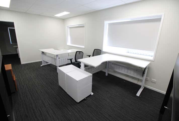 318-320 Anzac Avenue Harristown QLD 4350 - Image 8