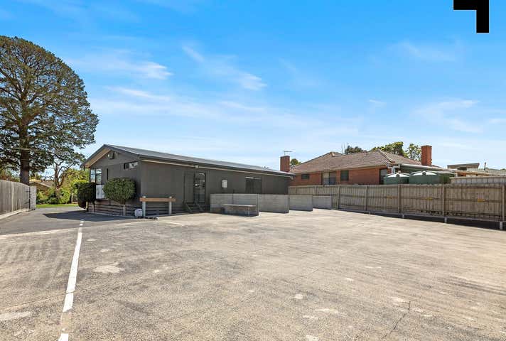 10 Oaklands Avenue Ferntree Gully VIC 3156 - Image 5