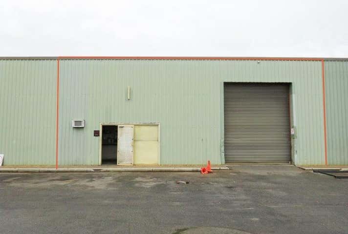 2/32 Attwell St Landsdale WA 6065 - Image 1