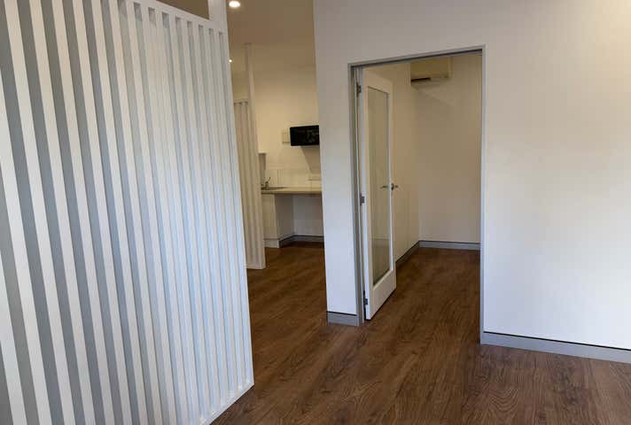 For Lease: Reatil/Office or Medical, 4/108 Helensvale Road Helensvale QLD 4212 - Image 10