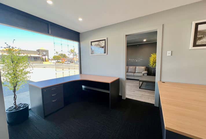 67 Beach Road Christies Beach SA 5165 - Image 4