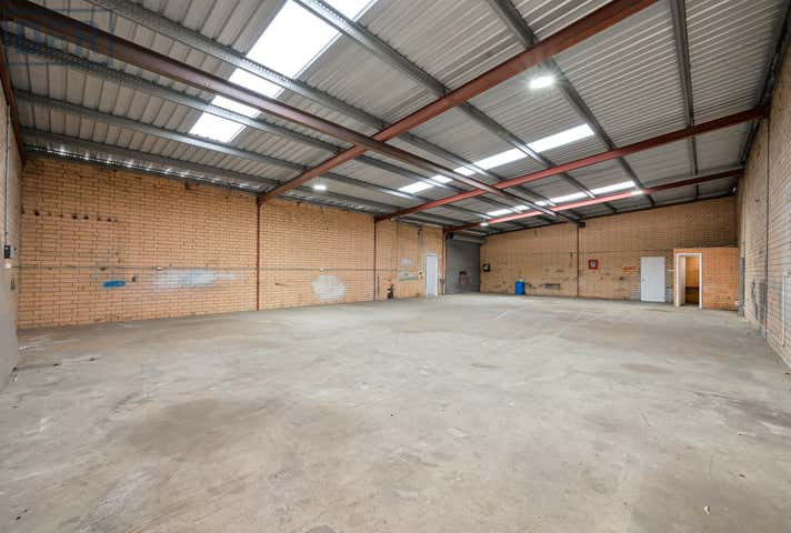 4/1 Crompton Road Rockingham WA 6168 - Image 23