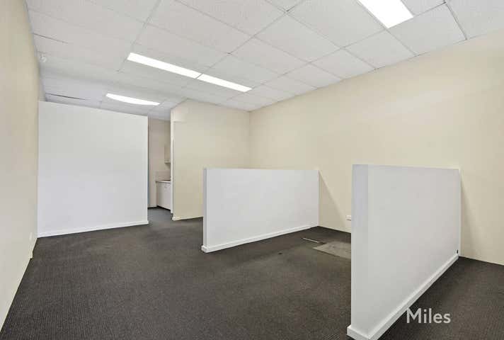 3/16 McLeans Road Bundoora VIC 3083 - Image 2