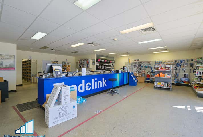 37 Alex Wood Drive Forrestdale WA 6112 - Image 12