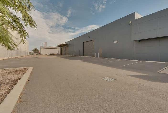 40 Mulgul Road Malaga WA 6090 - Image 12