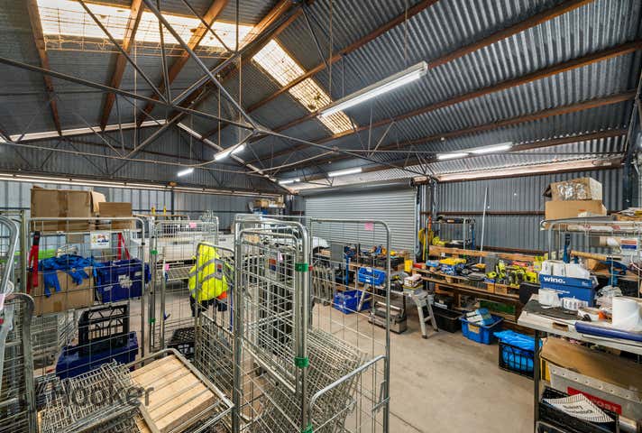 13 Bradpole Road Edinburgh North SA 5113 - Image 12