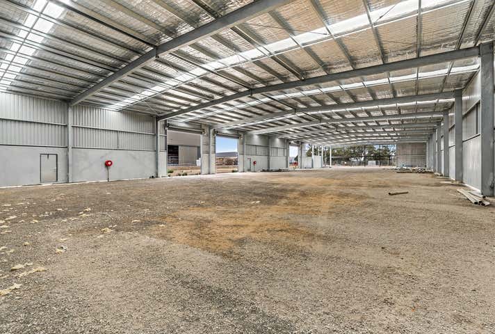 39 Fairview Road Kangaroo Flat VIC 3555 - Image 6