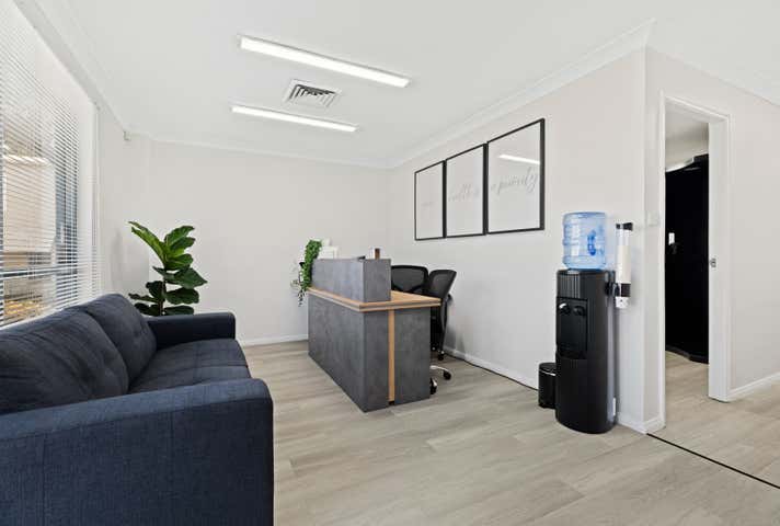 2/11 Glenwood Drive Thornton NSW 2322 - Image 1