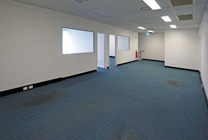 21 Colin Jamieson Drive Welshpool WA 6106 - Image 8