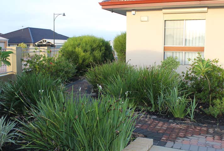 198 Lyon Road Aubin Grove WA 6164 - Image 18