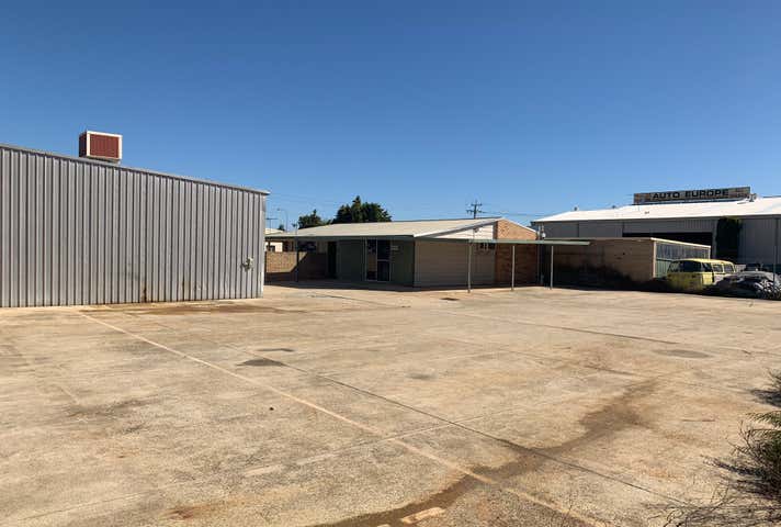 9 Runyon Road Midvale WA 6056 - Image 1