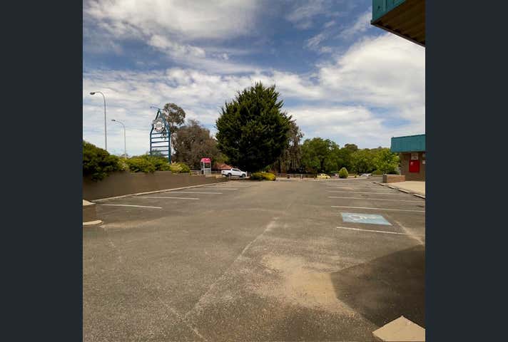 Unit 4, 21 Lindisfarne Road Huntfield Heights SA 5163 - Image 4