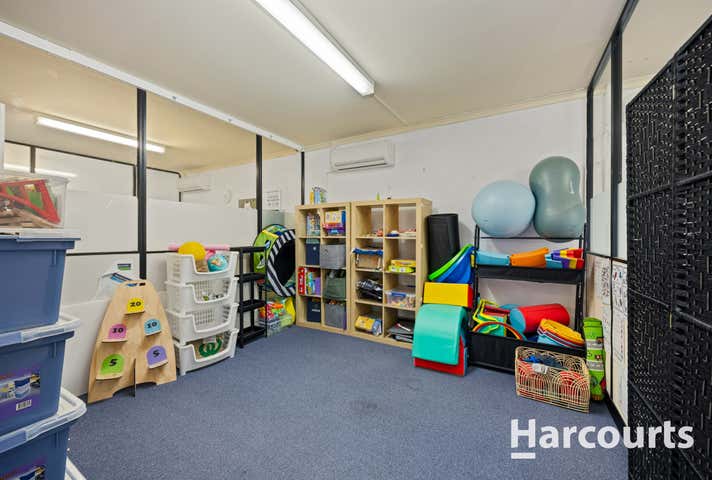 2/11 Dunearn Rd Dandenong North VIC 3175 - Image 3