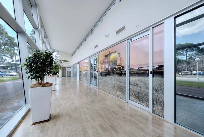 5/2a Brodie Hall Drive Bentley WA 6102 - Image 3