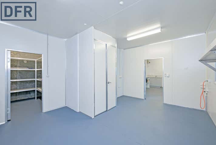 13 Paxton Way Port Kennedy WA 6172 - Image 12