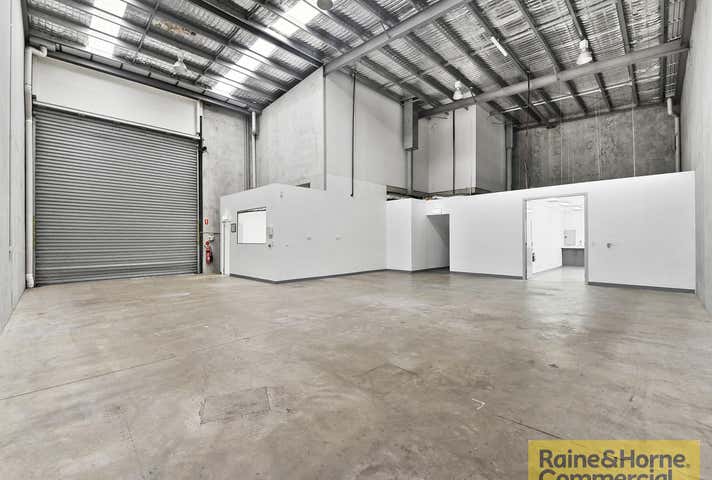 3/8 Navigator Place Hendra QLD 4011 - Image 2