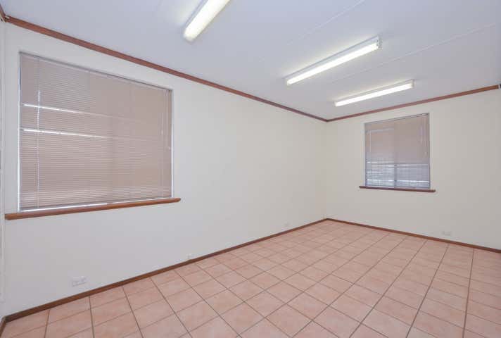 3 Carole Road Maddington WA 6109 - Image 8