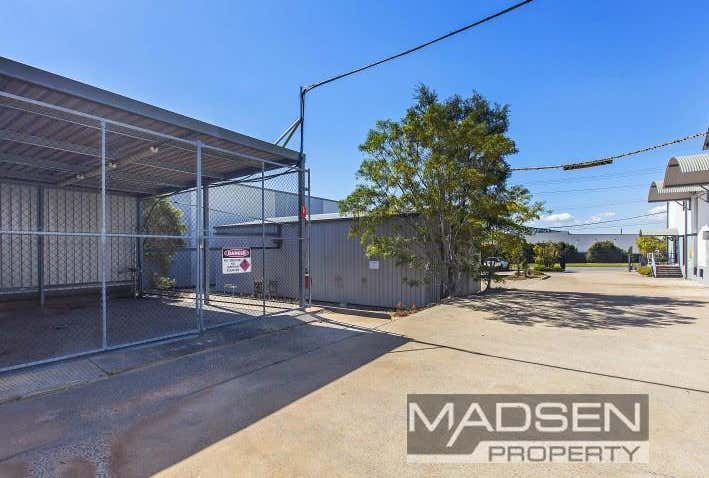 Rear, 72 Mica Street Carole Park QLD 4300 - Image 4