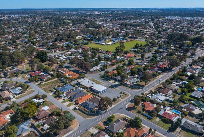42 Challis Road Armadale WA 6112 - Image 4