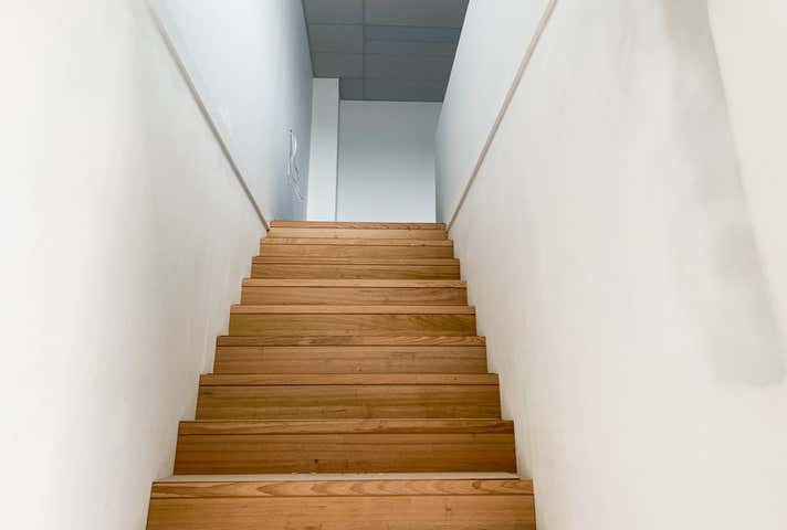 1 & 2/21 Camino Crescent Cranbourne West VIC 3977 - Image 12