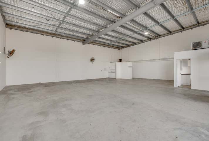 8/24 Carroll Street Wilsonton QLD 4350 - Image 1