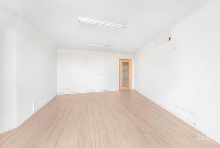 4/6 Premier Circuit Warana QLD 4575 - Image 9