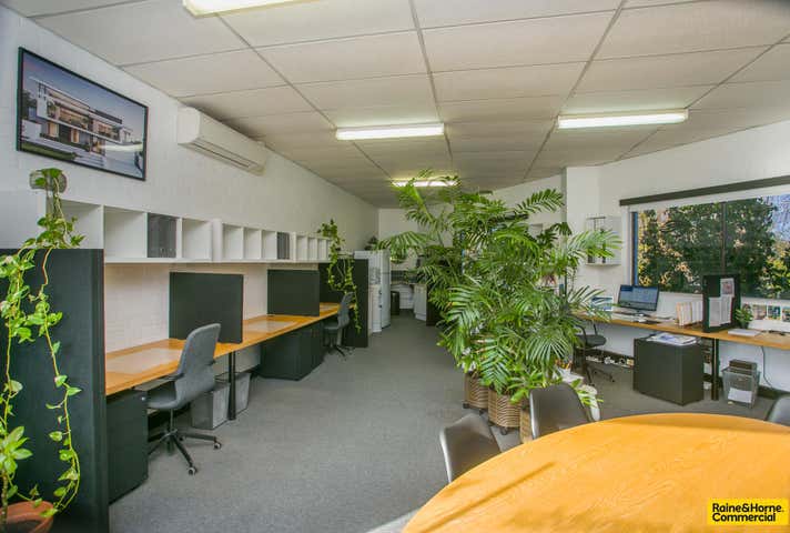 Suite 6, 194 Scarborough Beach Road Mount Hawthorn WA 6016 - Image 8