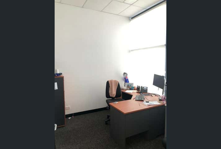 2/21 Catherine Bentley WA 6102 - Image 13