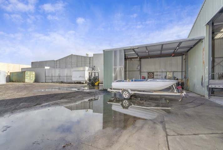 3 Imperial Avenue Sunshine North VIC 3020 - Image 4