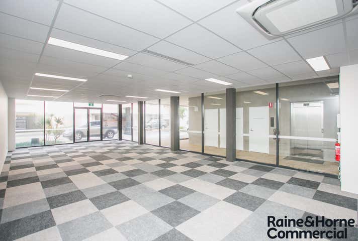 15 Lime Street North Fremantle WA 6159 - Image 2