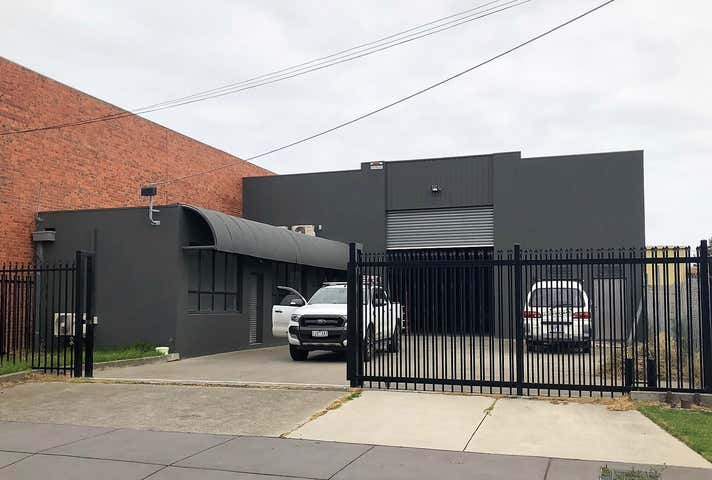 14 Beach Avenue Mordialloc VIC 3195 - Image 1