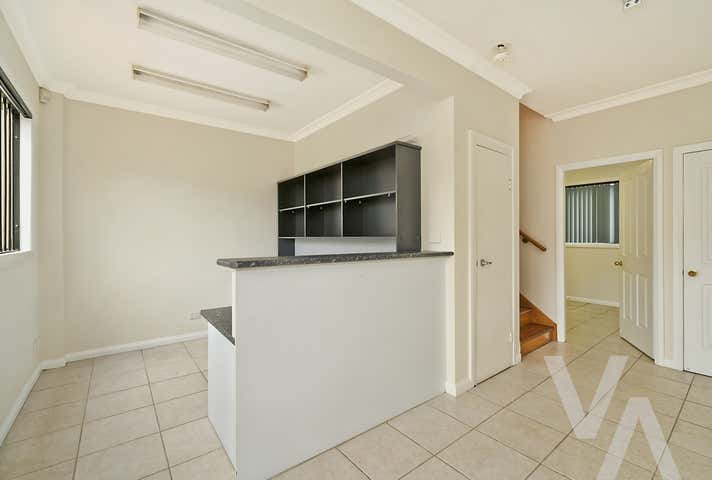 2/70-72 Orlando Road Lambton NSW 2299 - Image 2