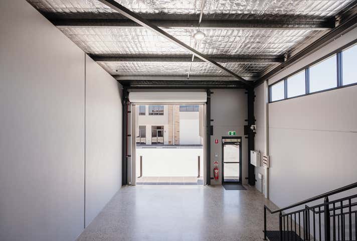 5/6 Portside Crescent Maryville NSW 2293 - Image 2