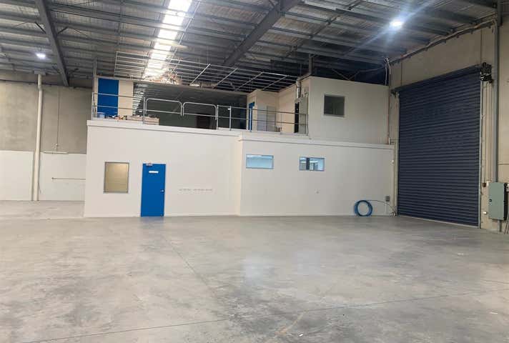 15/114 Merrindale Drive Croydon VIC 3136 - Image 3