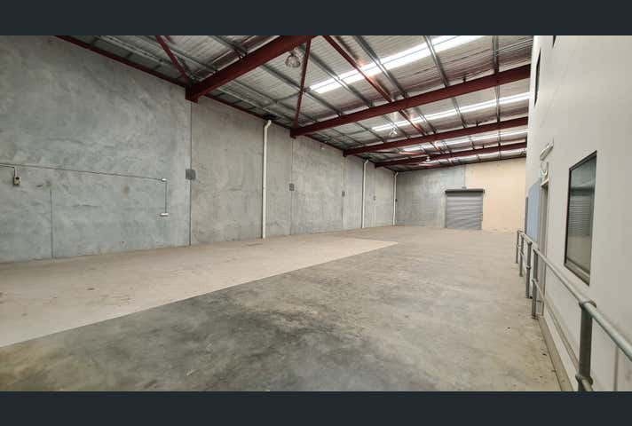 2/18 Distinction Rd Wangara WA 6065 - Image 4
