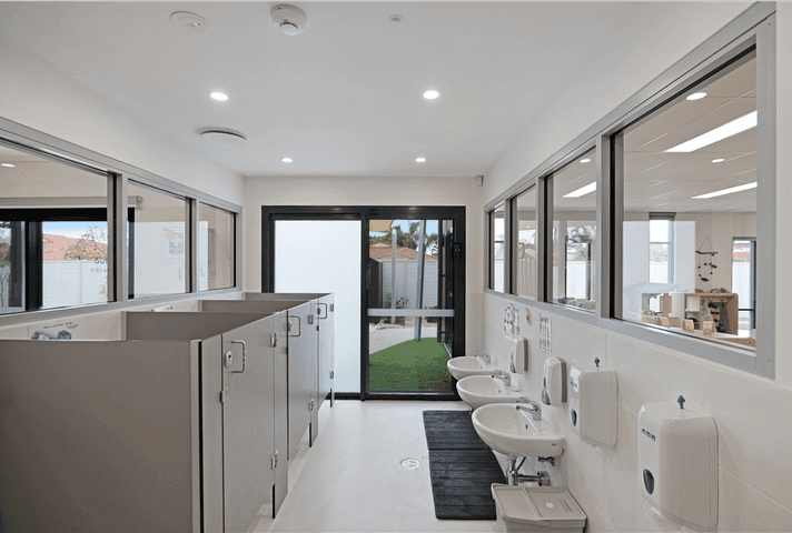 101 Campbell Road Canning Vale WA 6155 - Image 20