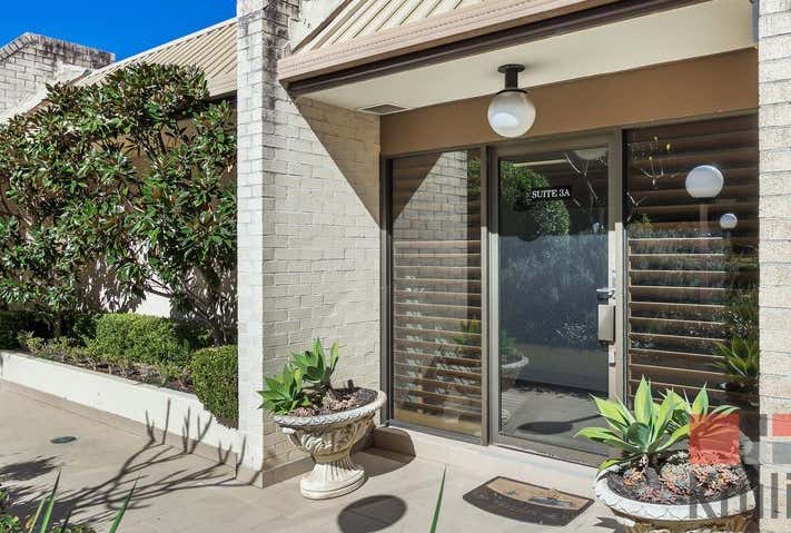 Edgecliff Court, 3a/2 New Mclean Street Edgecliff NSW 2027 - Image 1